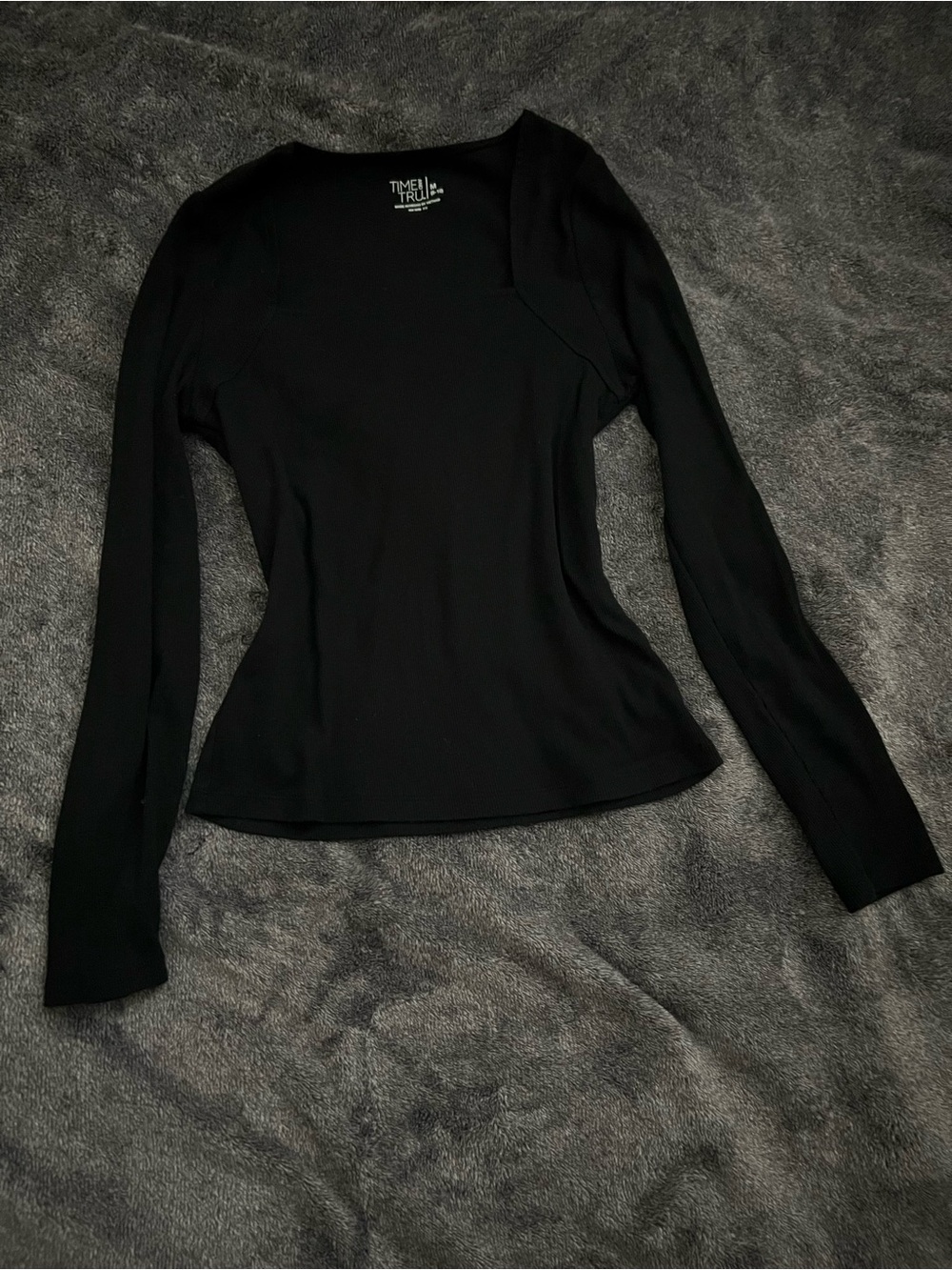 Y2K Long-Sleeve Scoop Neck Top 💟
